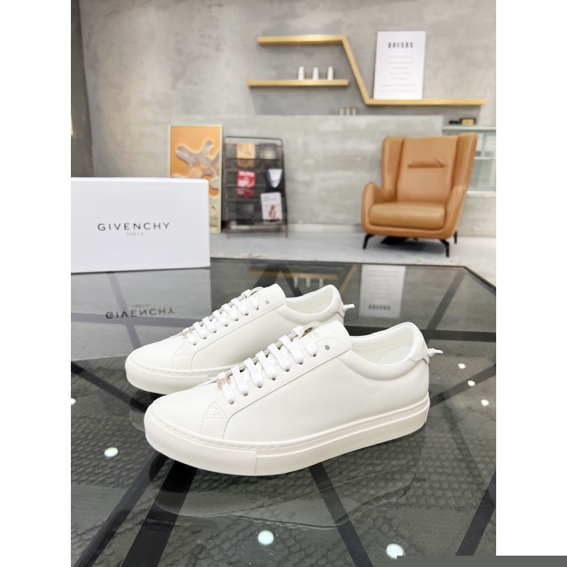 Givenchy Sneakers